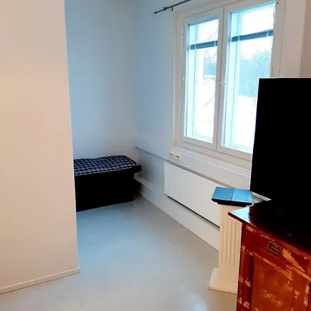Rauhallinen Kahden Makuuhuoneen Asunto Iittalassa Junaradan Vieressae 公寓